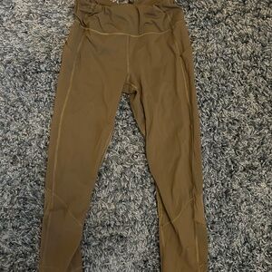 Lululemon Cropped Leggings – Size 6 – Olive Green